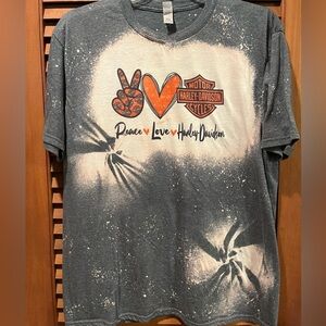 Harley-Davidson unisex Black and White Peace Love T-Shirt